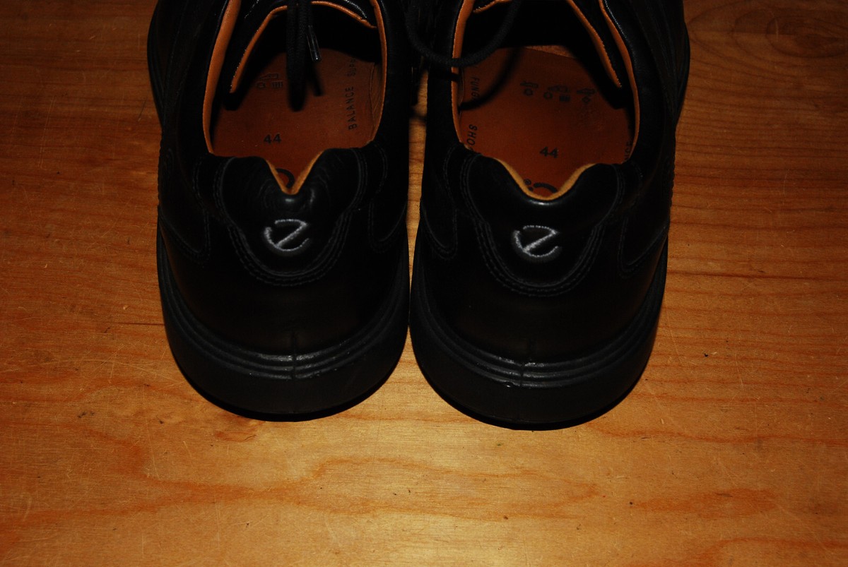 ECCO Black Leather Hydromax Spiked Golf Shoes Size 44 US 