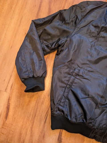 Giacca Guess Uomo XL Bomber con Cappuccio Nero Trapuntato Isolato - Foto 3 di 12