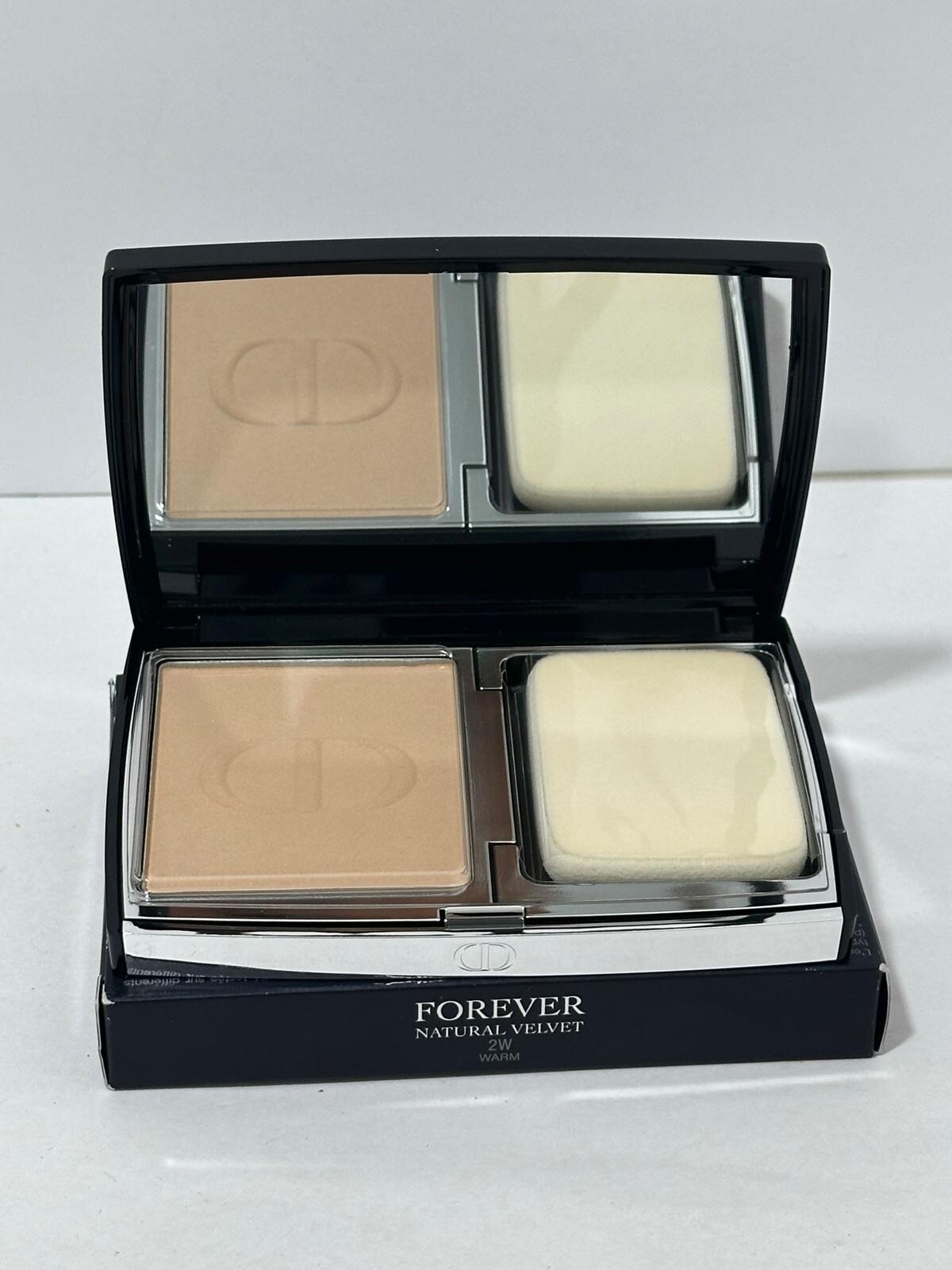 DIOR Forever Natural Velvet Compact Foundation in Warm Shade 2