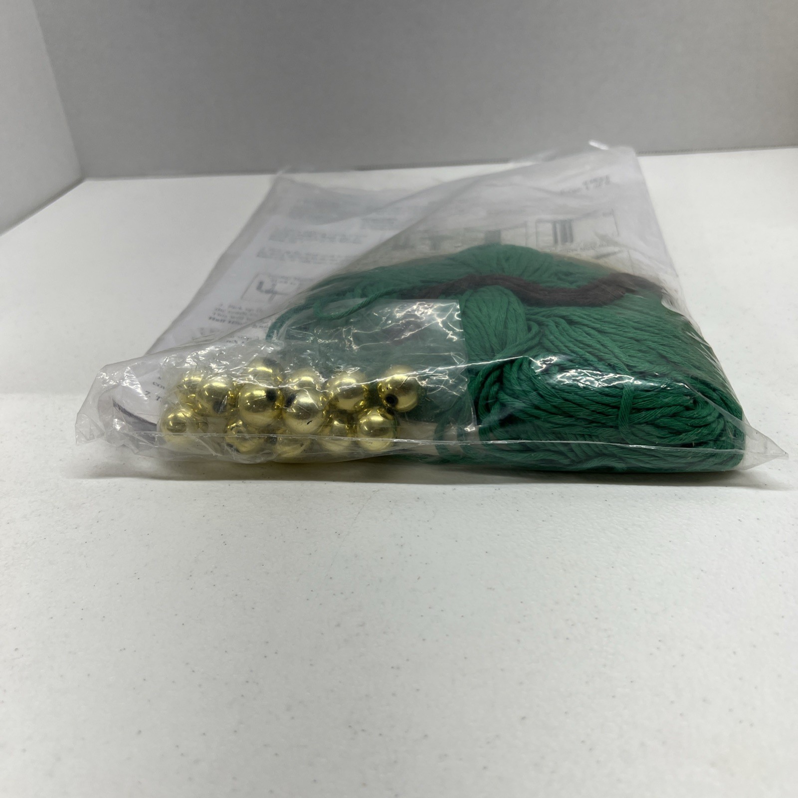 Design Works/Zenbroidery Macrame Wall Hanging Kit 8"X24" Christmas Tree