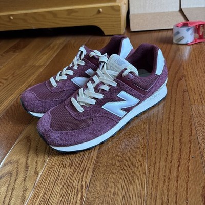New Balence 574 Maroon Red  Men s Size 9.5 Barely Worn