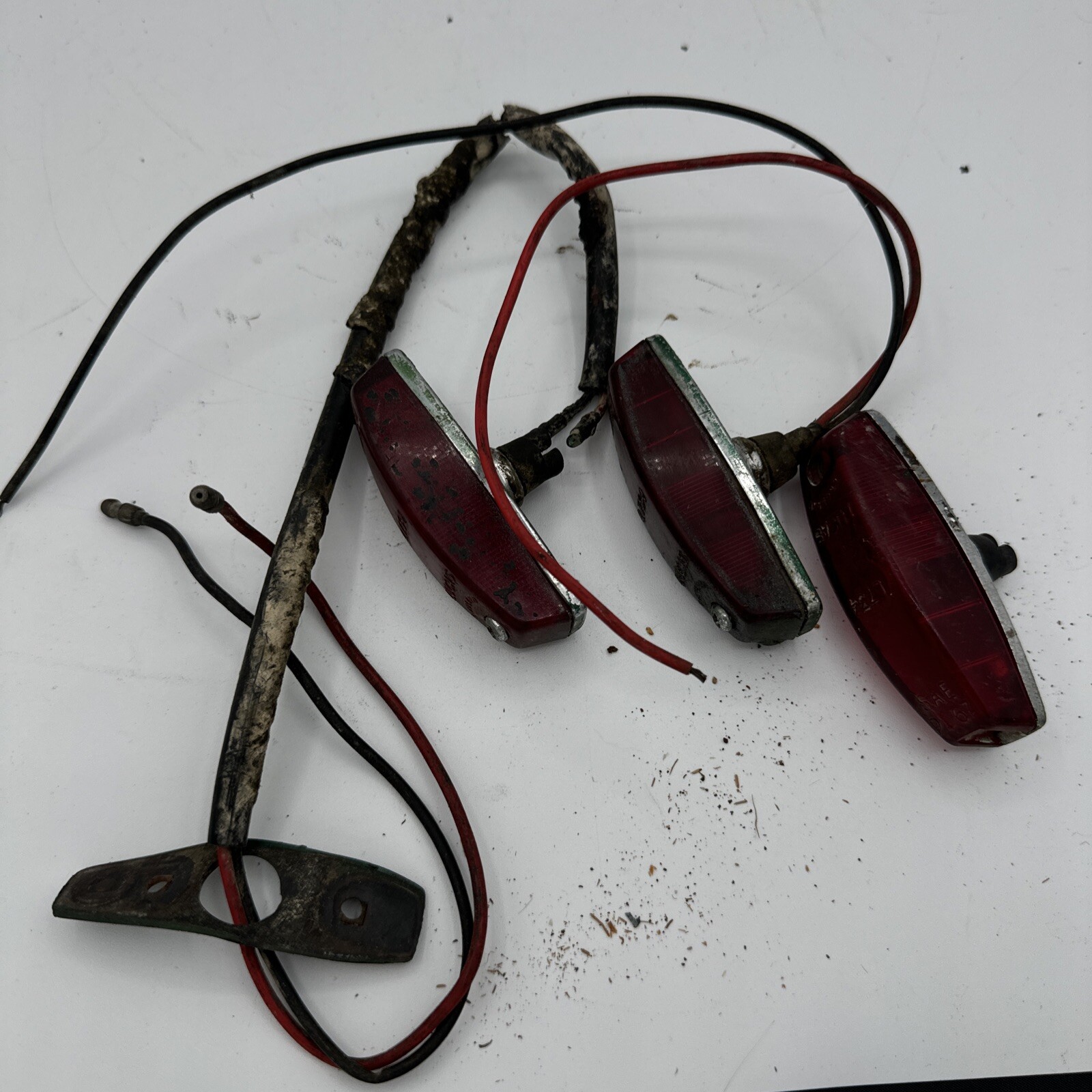 L734 Side Lamp Repeater Pair Lucas OEM Triumph/Lotus,etc. With Extra