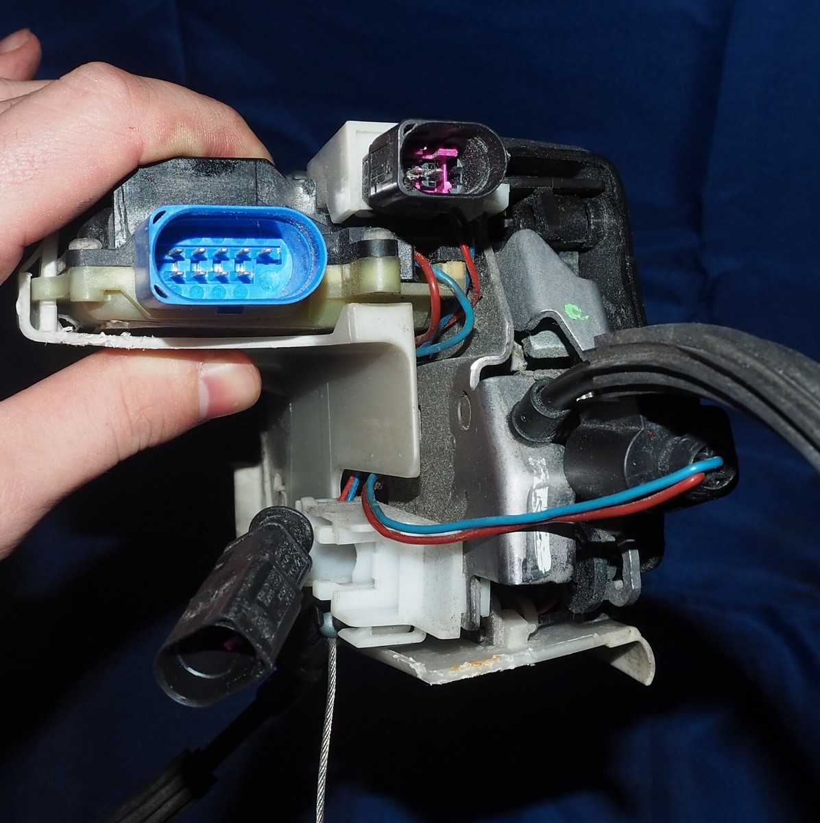2006-2012 Bentley Flying Spur Sedan Front Right Door Lock