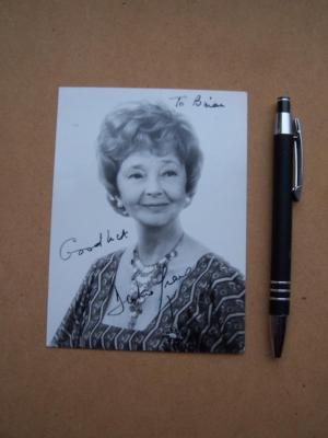 Dulcie Gray Autogramm Signatur (Code BL2) bitte nach unten scrollen