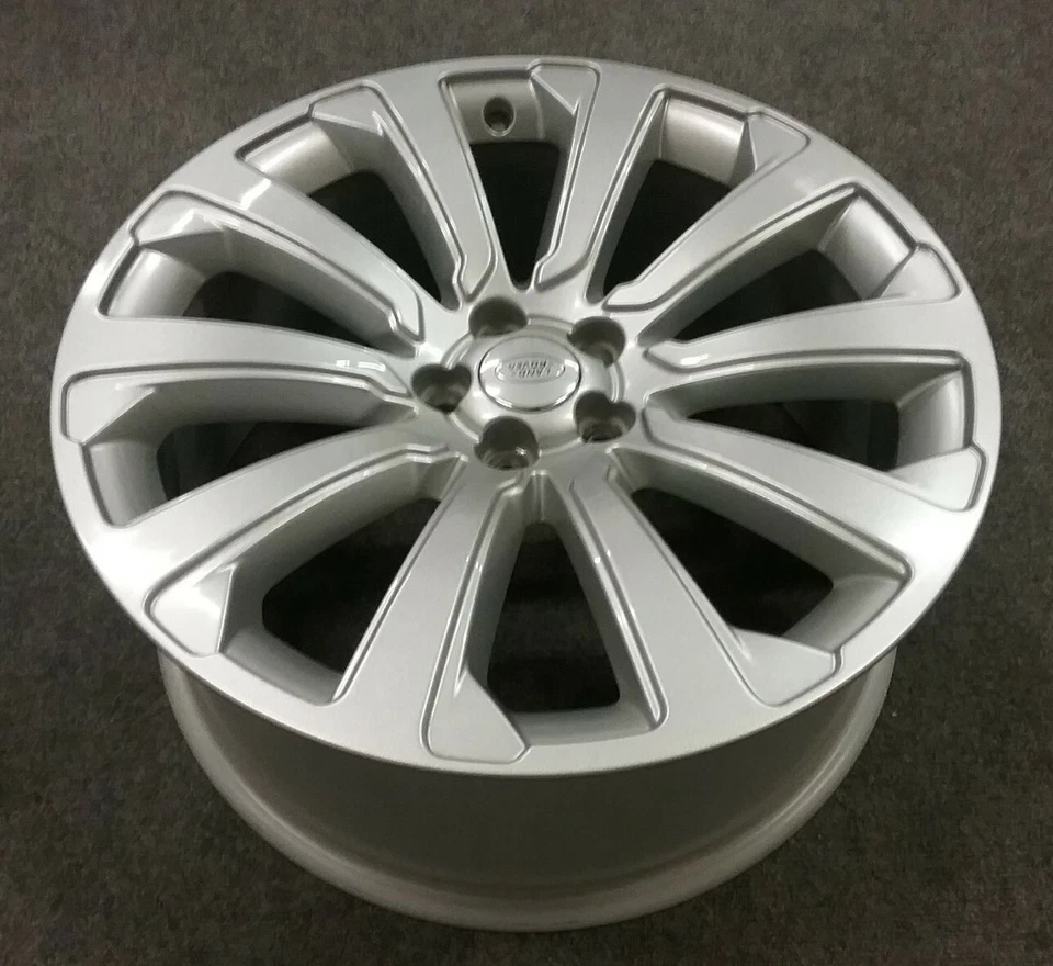 Llanta plateada Land Rover Range Rover Velar 2018-2021 de fábrica de 20"x8,5" OEM Foto 4 de 4