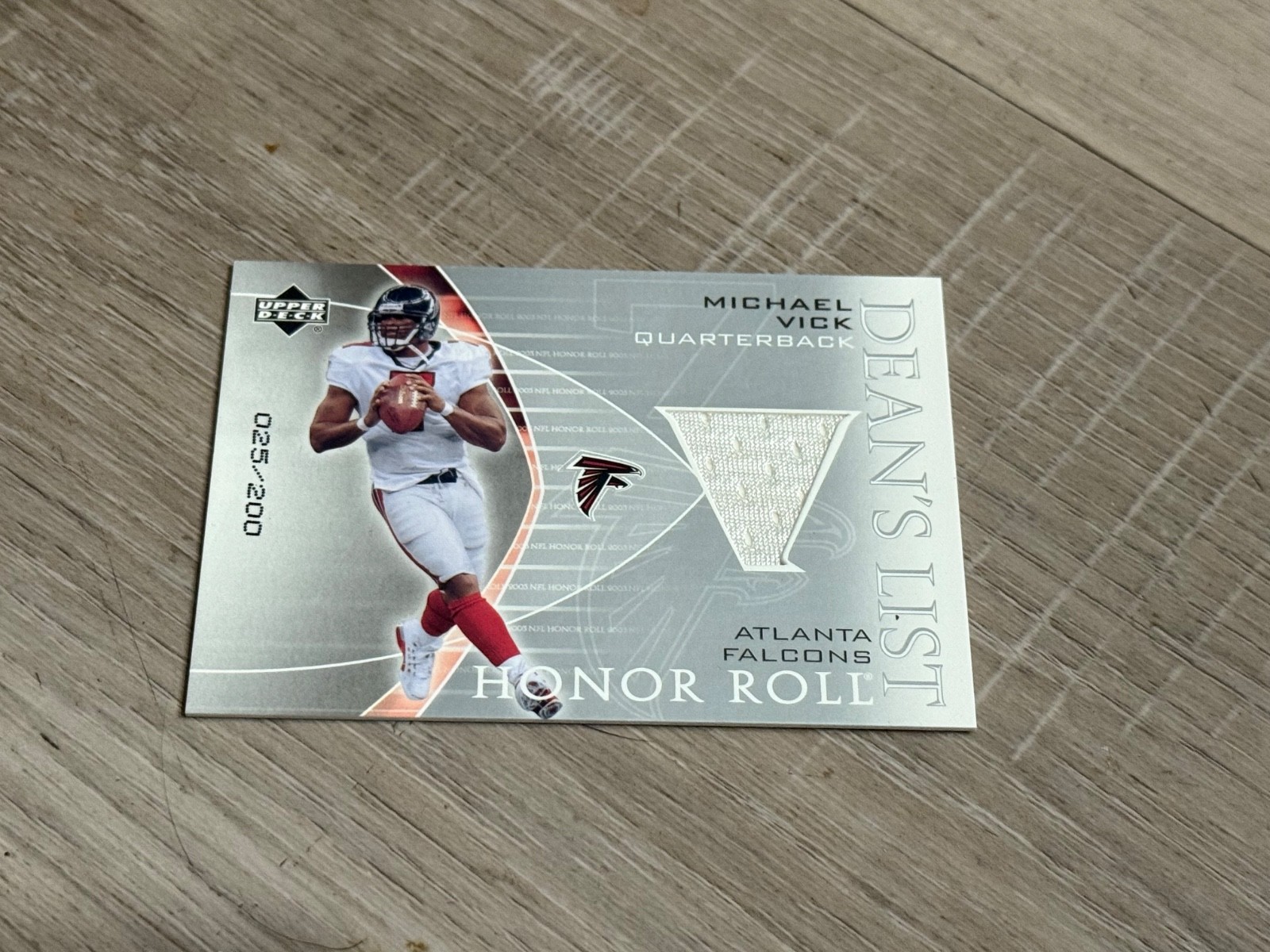 2003 Upper Deck Honor Roll  Dean's List Silver  Michael  Vick  Jersey 25/200