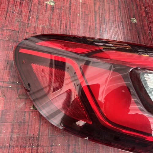 GENUINE BMW X5 G05 2019-2023 REAR LEFT OUTTER TAIL LED LIGHT - Picture 3 of 4