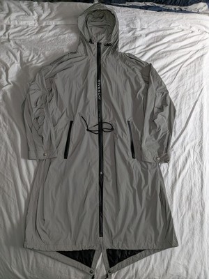Givenchy Reflective Nylon Fishtail Parka Jacket Packaway Size 46 (XL,24/25'' PtP)