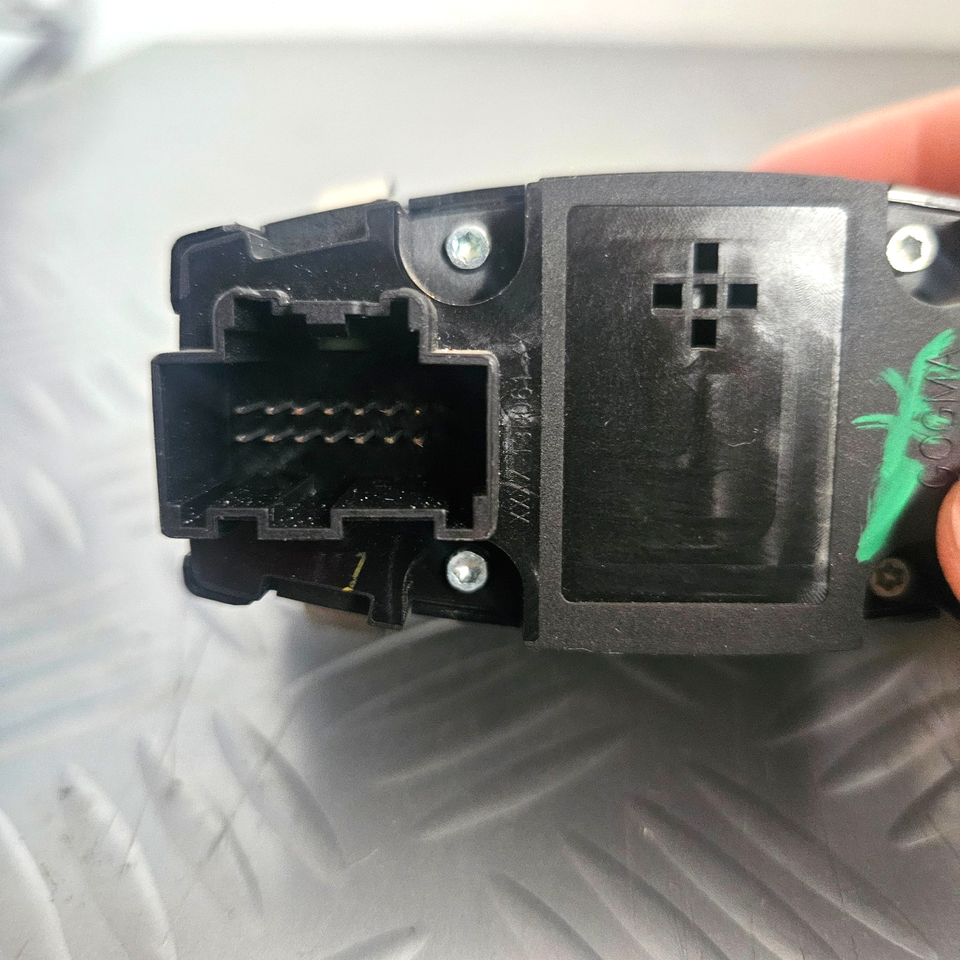 Interruttore Luci Faro Compatibile Con Per Polo 2002-2006 2007 2008 2009 6Q0941531B Faro Dell'auto Fendinebbia Interruttore Di Controllo Della Luce Interni Parti Di Ricambio