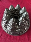 Heavy metal tree bundt cake pan — photo 1