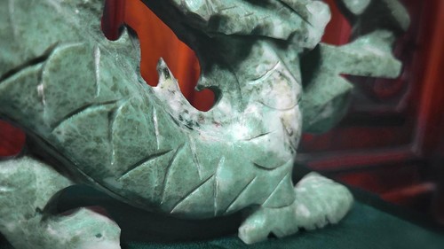 *.Große Drachenfigur aus Serpentin Jade Glücksbringer Geschnitztes Mineral.* - Bild 4 von 6