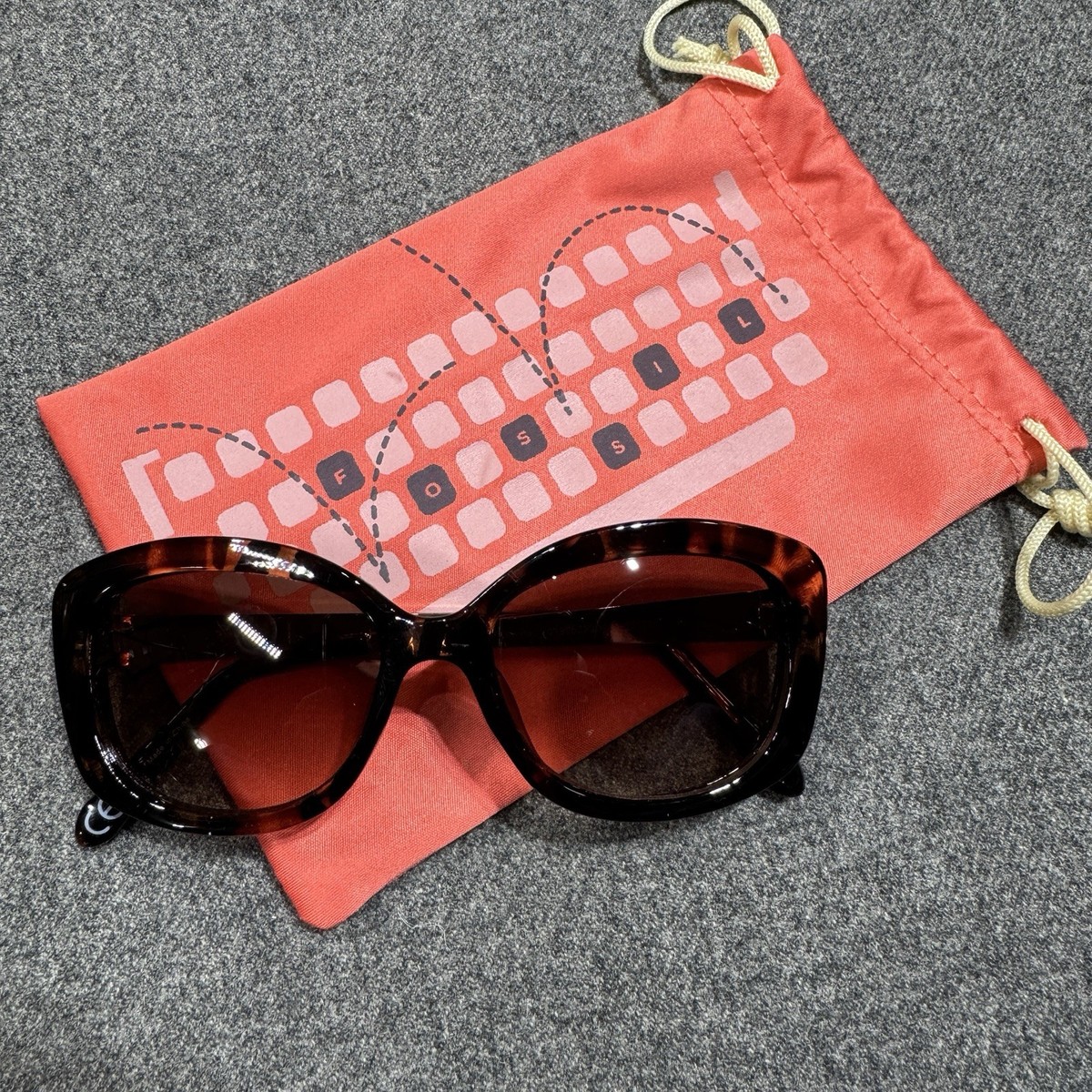 Fossil Tortoise Shell Sunglasses Fossil FW222 Oversize Cat Eye Sunglasses Light Tortoise  main image 3