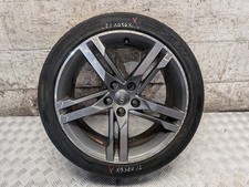 AUDI A4 B9 2017 18" INCH ALLOY WHEEL WITH DAMAGED TYRE 8W0601025M