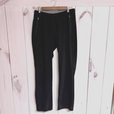 Patagonia Women s Performance Pants M Black 32  Inseam Zip Pockets EUC