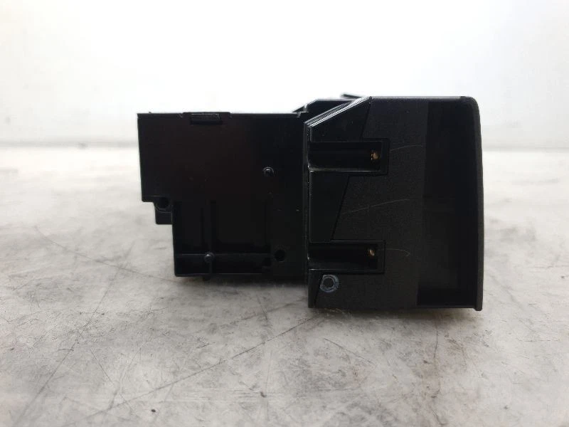 01-05 MONTAJE UNIDAD CONTROL TEMPERATURA LEXUS GS300 Foto 4 de 4