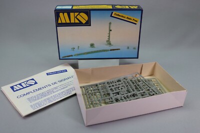 Maquette Train HO 1/87 – MKD Alain Pras 590 – Signaux Ferroviaires