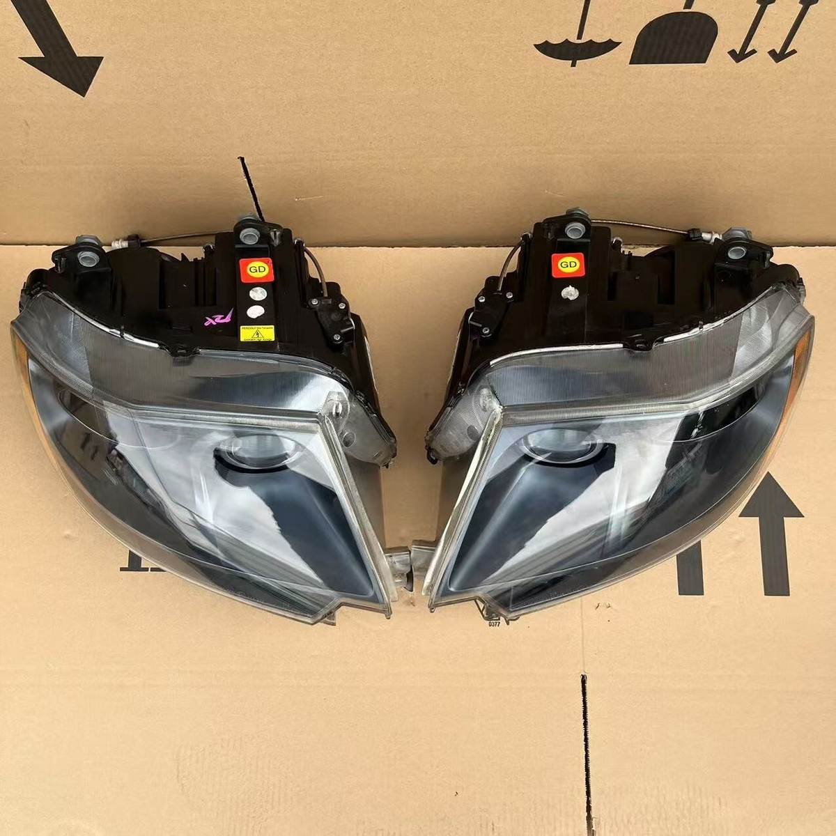 US Maserati Quattroporte M139 Left & Right 2pcs HID Headlights