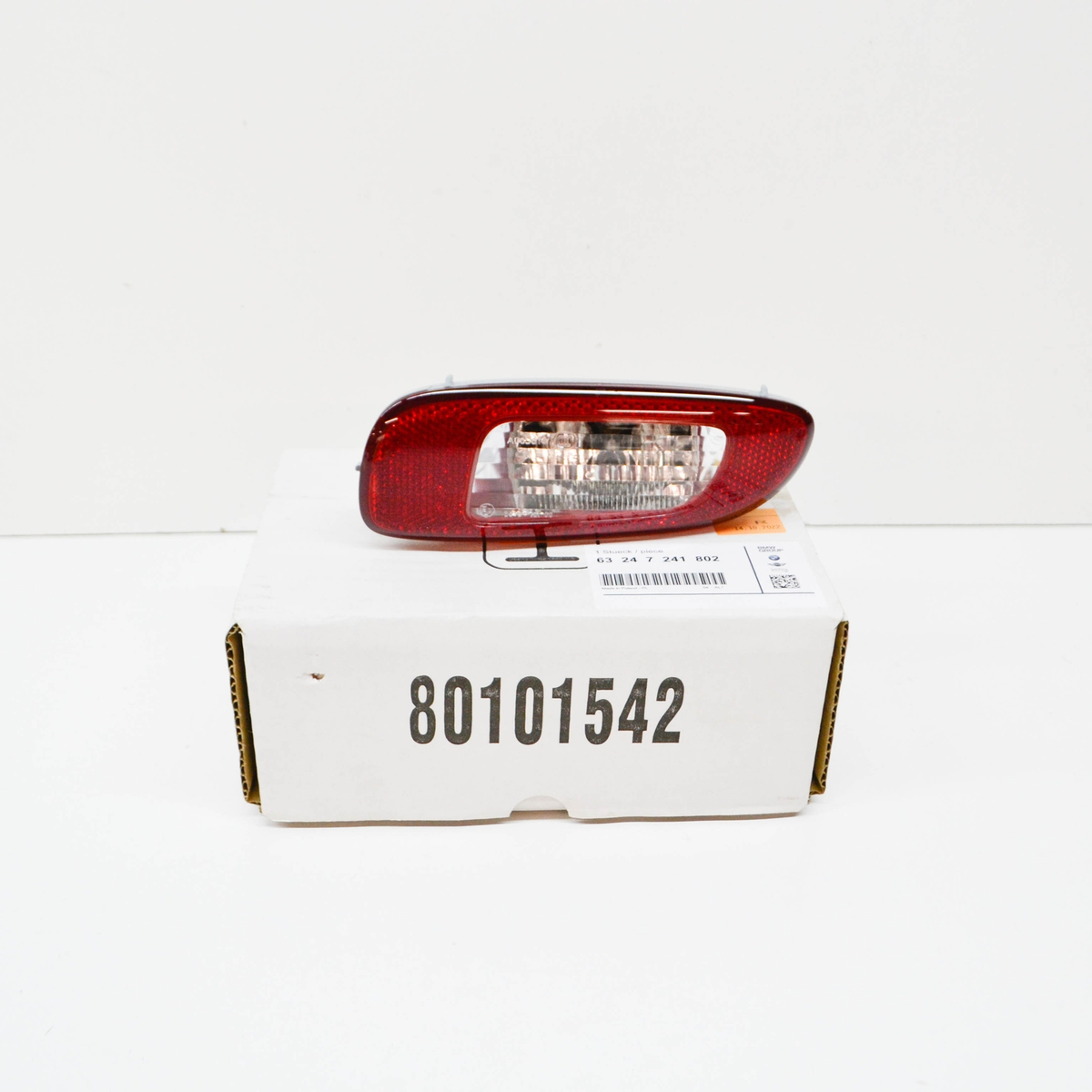 NEW MINI R57 REAR LOWER BUMPER BACK UP RIGHT LIGHT 63247241802