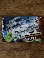 Ghostbusters Ecto-1 Ecto-Stretch Tech w Slimer Figure Frozen Empire Hasbro 2024