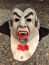 TEEN BOYS MEN VAMPIRE HALLOWEENMASK COSTUME WEAR COMPLETE COVER SUPER COND NICE 