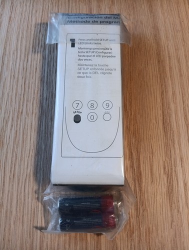 New UEI Technology URC-2068BC2-R Mediacom Universal Remote Control - Picture 2 of 4