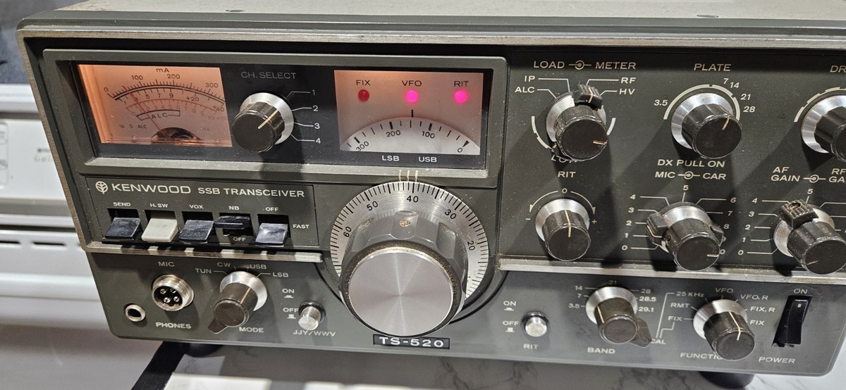 Kenwood TS-520 HF Multi-Band SSB Transceiver 3.5-29.1MHz RIT VFO