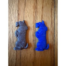 Vtg 40s Cracker Jack Scottie Dog Figurines set 2 Plastic Scottish Terrier Blue