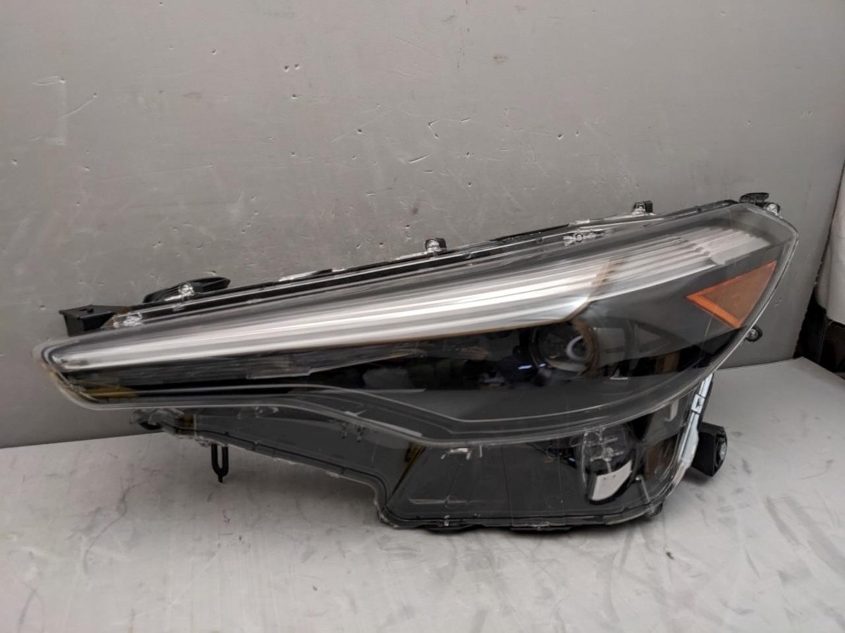 OEM 2022 2023 Toyota Corolla Cross LH Left Driver Side LED