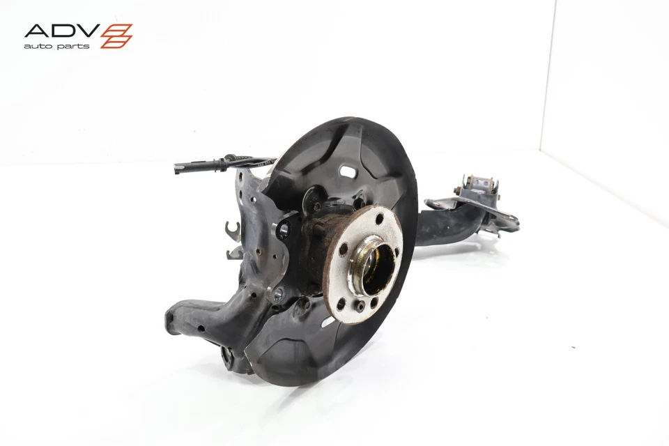 2016 - 2022 BMW X1 F48 REAR RIGHT PASSENGER SIDE SPINDLE KNUCKLE HUB OEM - Image 2 of 4