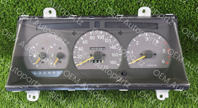 Toyota Hiace 1996-1998 Super custom Cluster Speedmeter Guage 83100-26430 Oem use