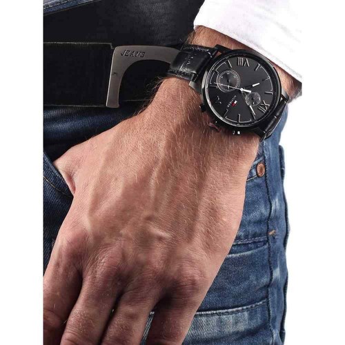 Brand New Tommy Hilfiger TH1791310 Black Chrono Dial Black Leather Men's Watch - Picture 4 of 8
