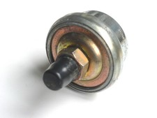 ROVER P6 2000, 2200 TC NOS. GENUINE SMITHS OIL PRESSURE TRANSMITTER SWITCH