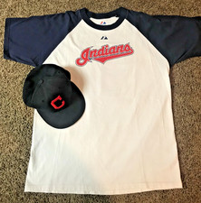 Cleveland Indians - Carlos Santana T-Shirt LG - New Era Authentic Cap Size 7.25