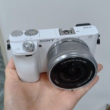Sony A6000 24.3MP Camera w/ 16-50mm Lens English Menu - 95 New