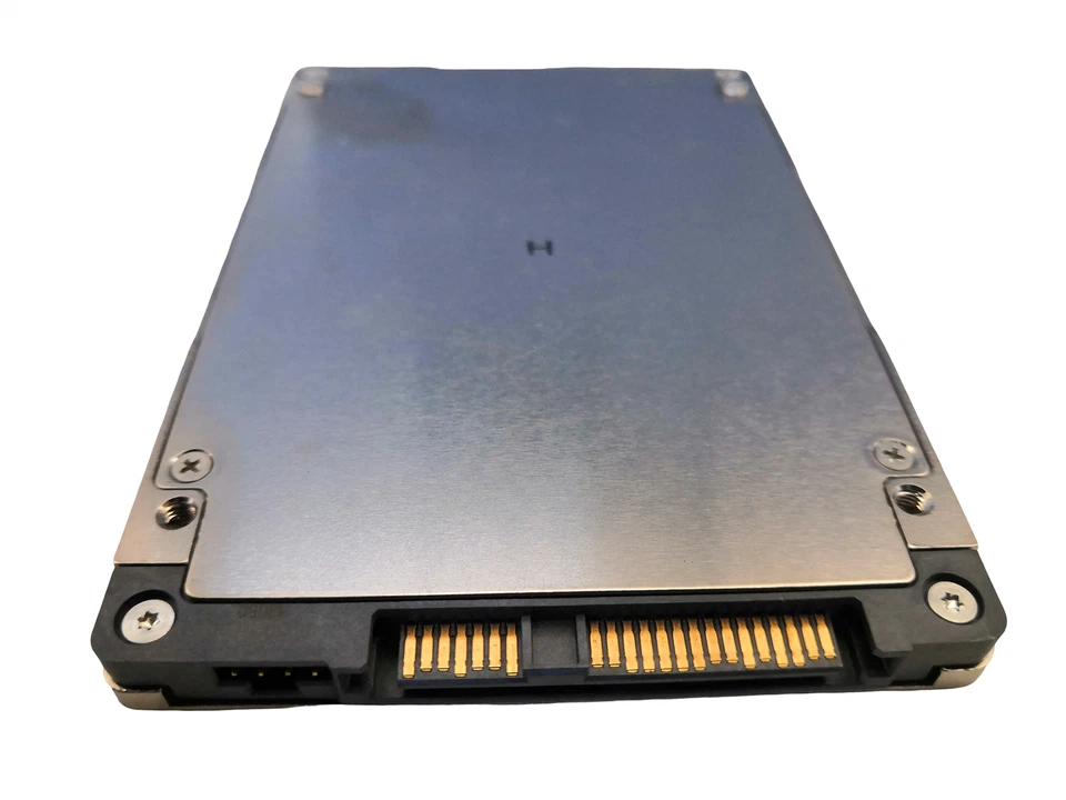 Seagate 1200 Series MLC SSD 2.5" 200GB 12Gbps 1D3252-999 ST200FM0013 - Image 3 of 3