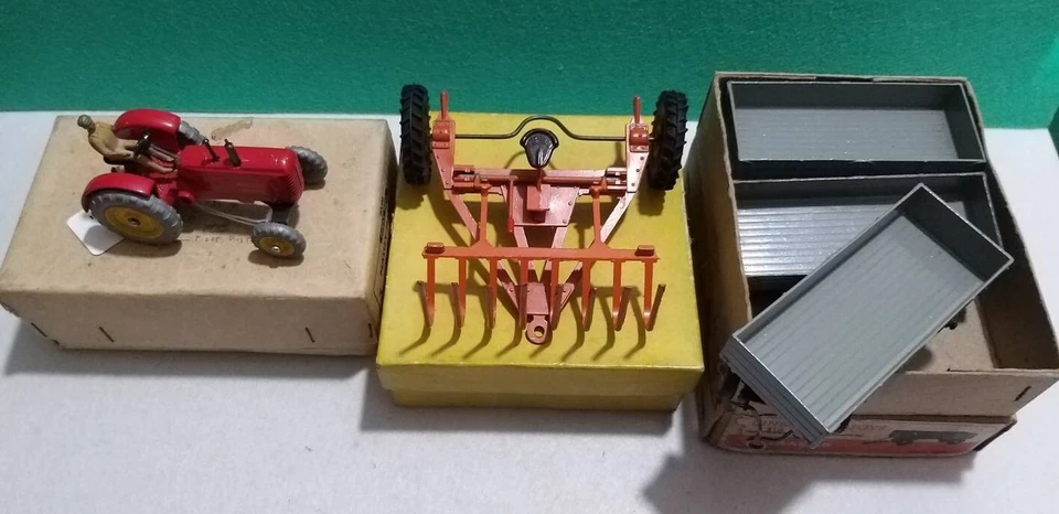 Dinky toys e Crescent (no Solido, Corgi, Britains) agricoli - Immagine 3 di 4