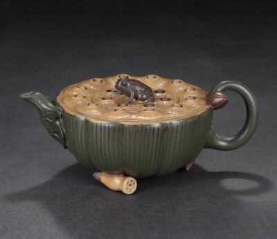 Chinese Zisha Purple Clay Teapot Handmade Frog Lotus Tea Pot Exquisite
