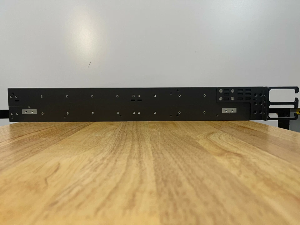 HPE FlexFabric 5930 4-slot Switch 2x Fan 2x AC PSU up to 32x 40GE 96x 1/10GbE L3 - Image 3 of 4