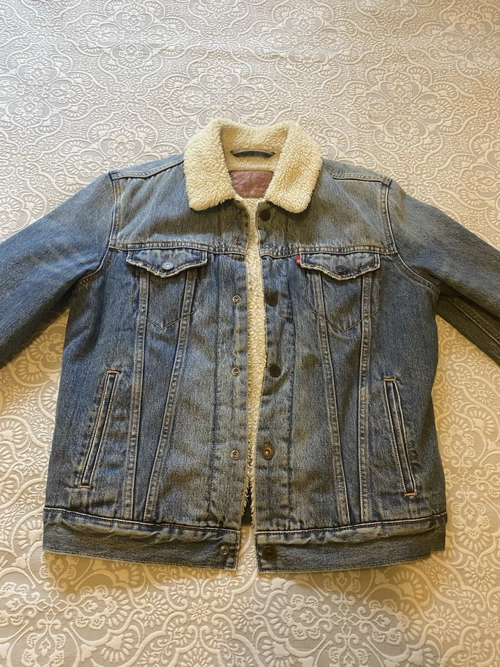 Levi's Sherpa Trucker Jacket, photo 2 of 5
