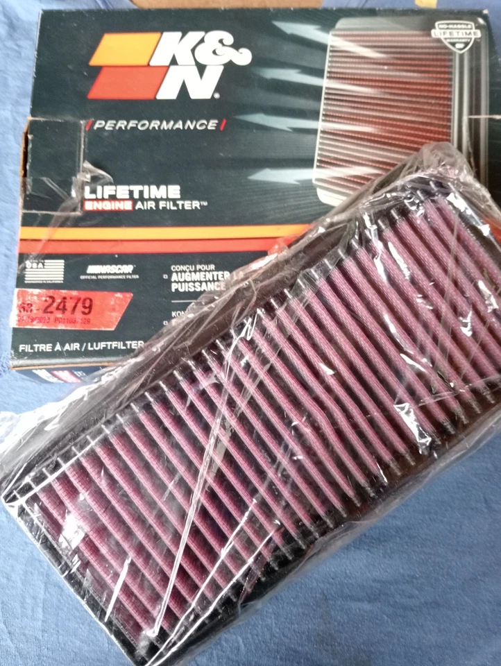 K&N Filters Replacement Air Filter (Micra / Note / Versa 1.6L 15-19) 33-2479 - Image 2 of 3