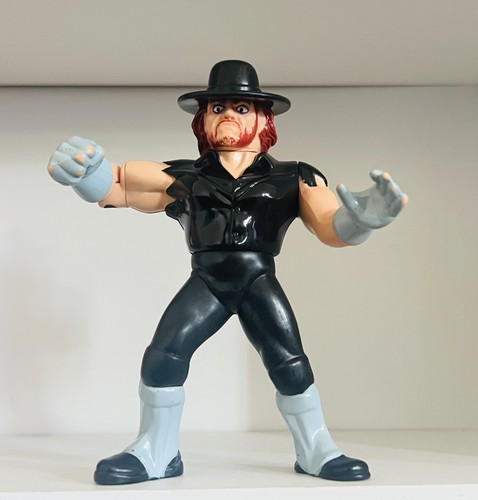 WWF WWE Hasbro Wrestling Figure. Series 4: The Und...
