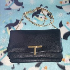 Women  s Black Pebbled Shoulder Bag w/ Gold Chain Strap, Magnetic, Pockets