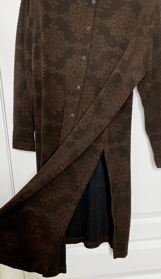 VIKKI VI Textured Jacquard Knit Mandarin Long Duster Cardigan Jacket Dress 1X 🤎 - Image 3 of 4