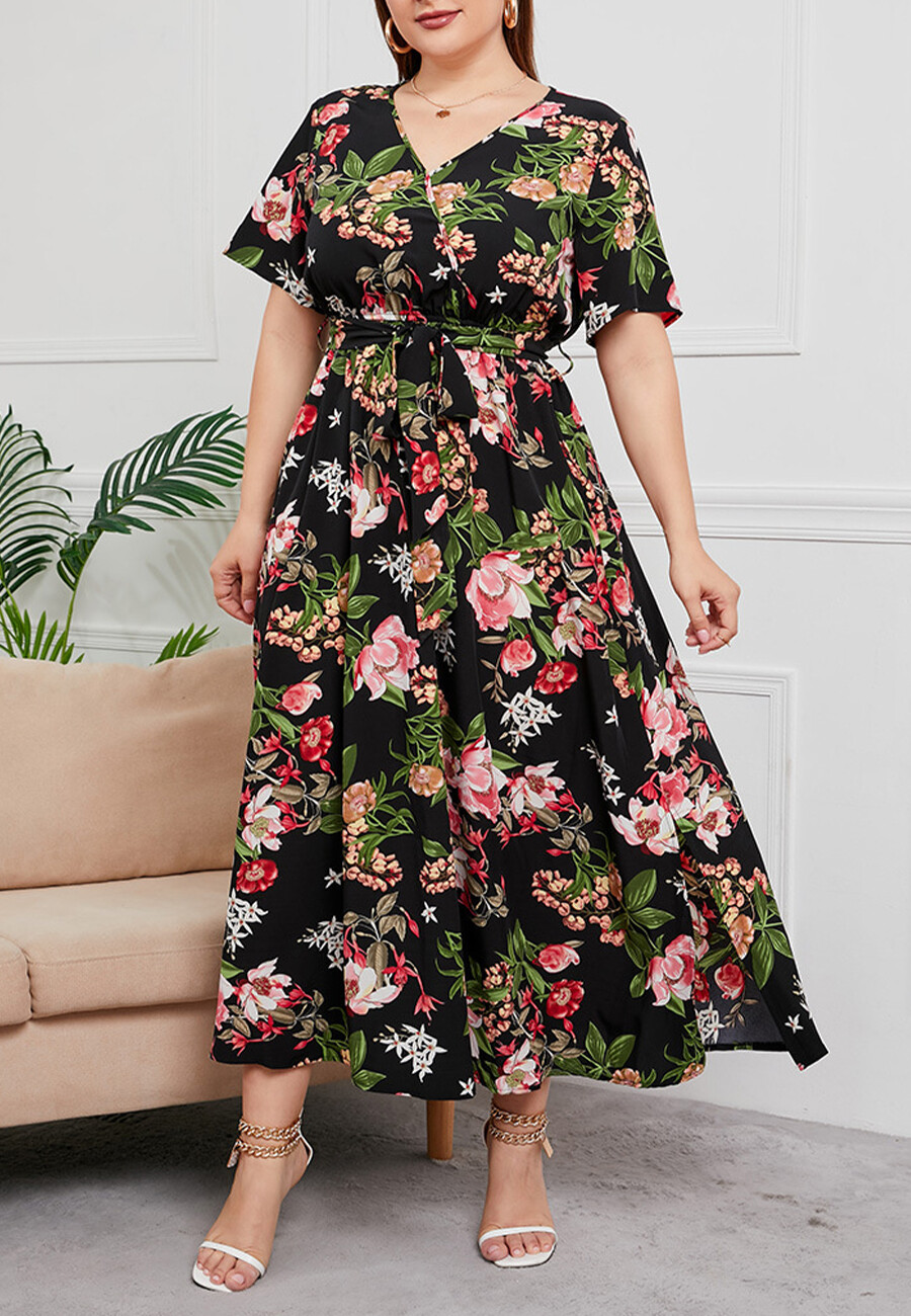 Plus Size White Tulip Print Flowy Black Maxi Dress