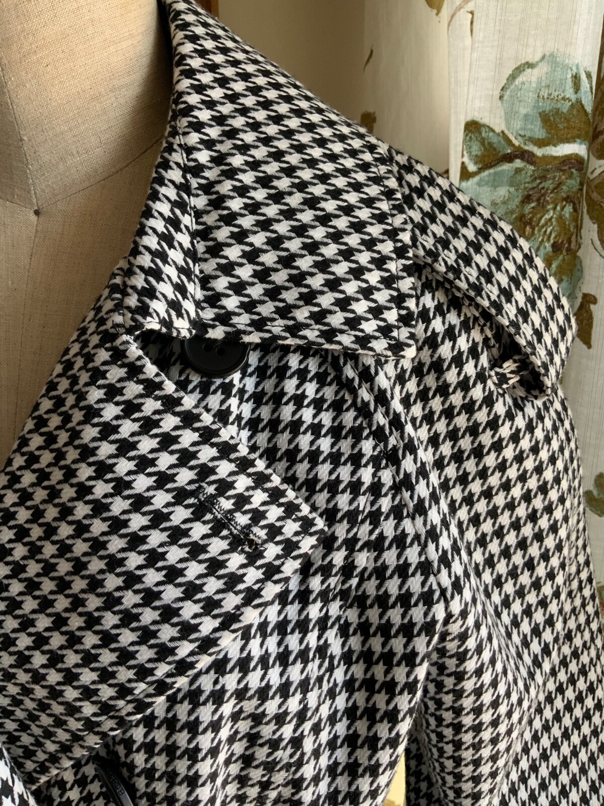 BCBGeneration Houndstooth Woman’s Raincoat Jacket… - image 3