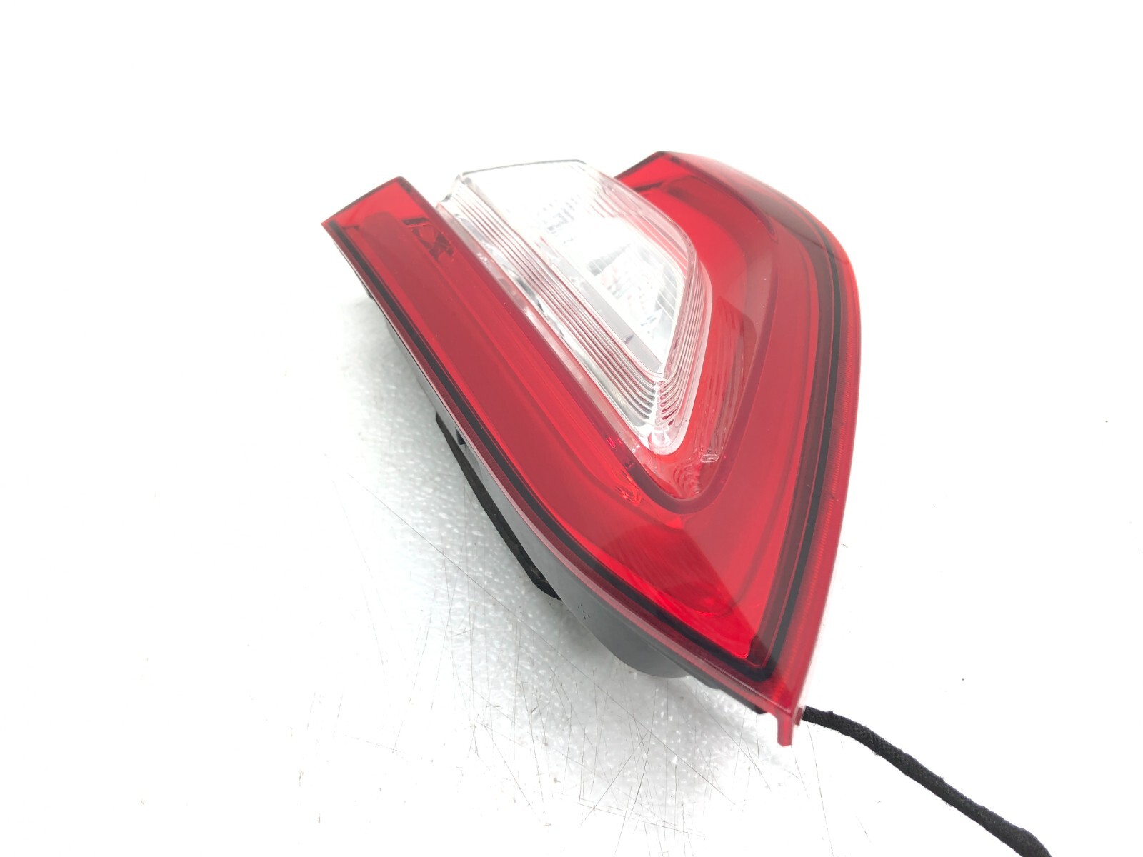 2017-2020 MASERATI LEVANTE RIGHT PASS REAR LIFTGATE INNER TAILLIGHT LAMP OEM