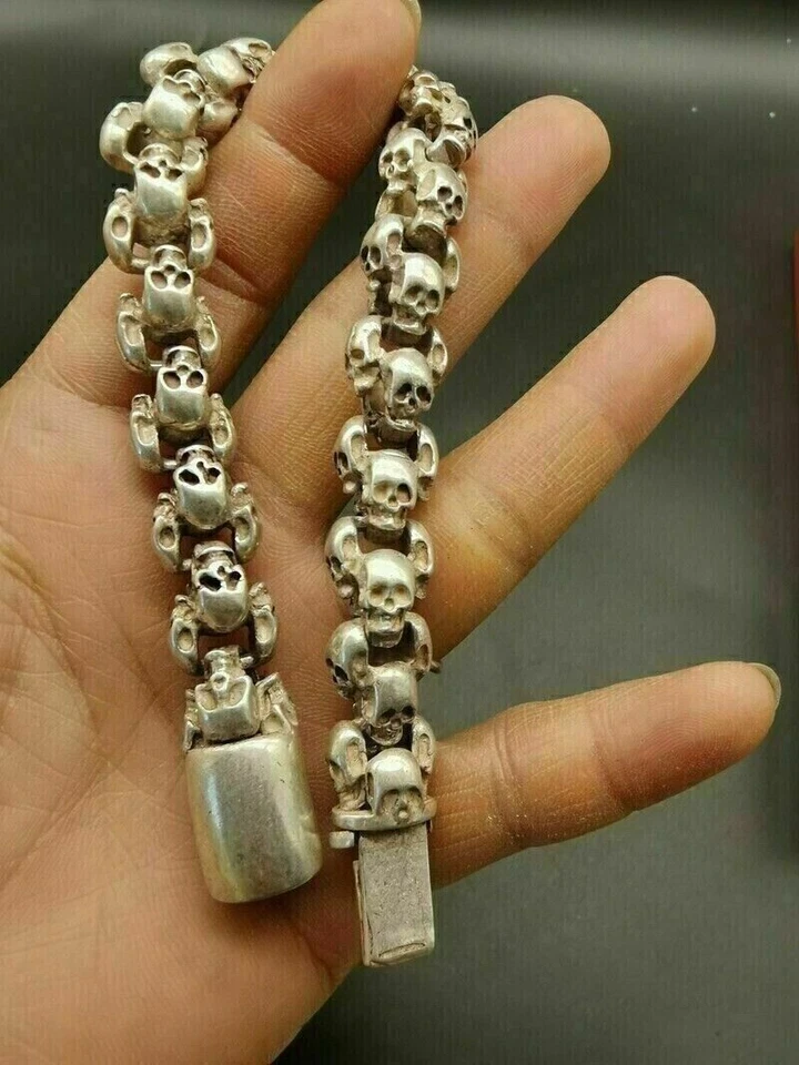 Old Chinese tibet silver hand-carved Skull lucky Bracelet - Image 3 of 4
