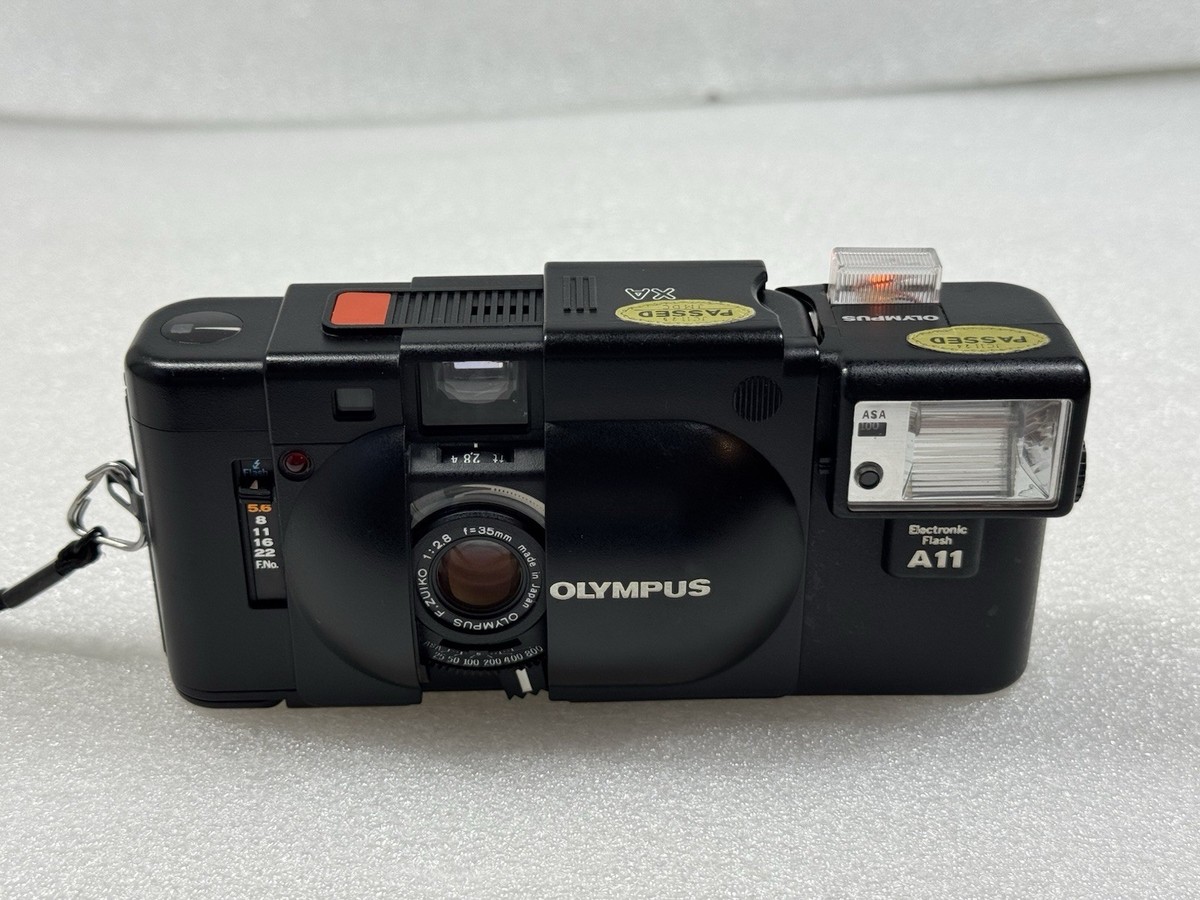 OLYMPUS XA＋A11 コンパクトフィルムカメラ Amazon | Olympus XA A11付き | コンパクト 通販