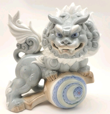 Yoshimi K Foo Dog Shishi Guardian Lion Porcelain Blue Grey