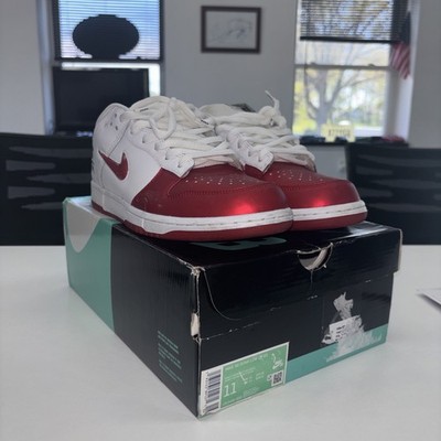 Nike SB Dunk Low Supreme Jewel Swoosh Red Size 11 Pre-Owned Authentic